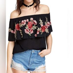 Women's Ruffle Off Shoulder Rose Embroidery
Loose Blouse Top